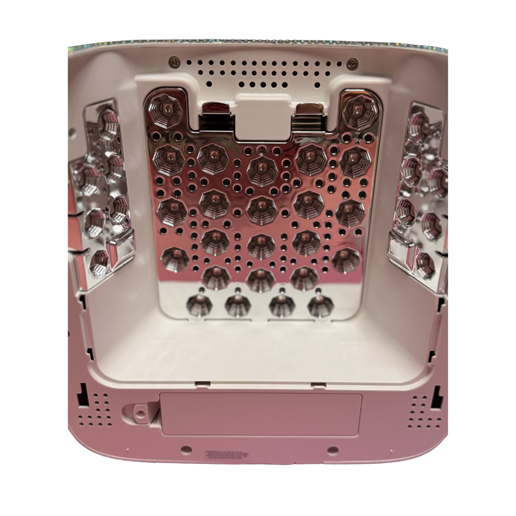 Nahaufnahme der hochwertigen Verarbeitung: Studio Amelie UV/LED Lampe mit langlebiger Dual-LED Technologie und nachhaltigem Design.