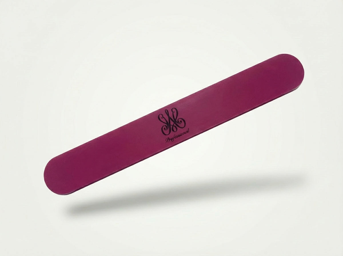 Studio Amelie Wechselfeilenboard aus Plastik in Magenta – ergonomische Trägerplatte für hygienische Wechselfeilen, abwaschbar und professionell.
