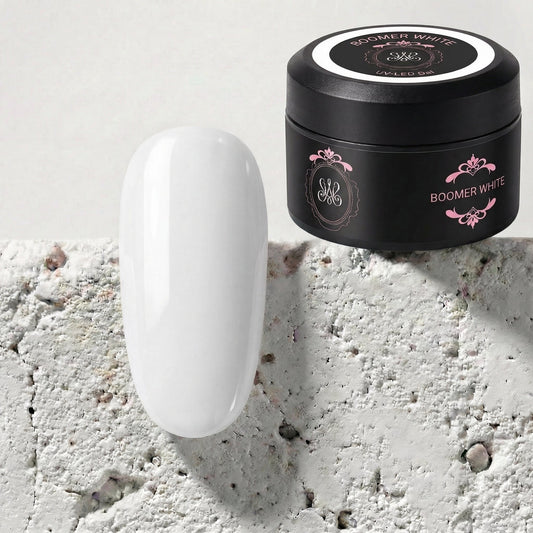 Babyboomer-Verlauf mit Boomer White und Rubber Base Gel von Studio Amelie