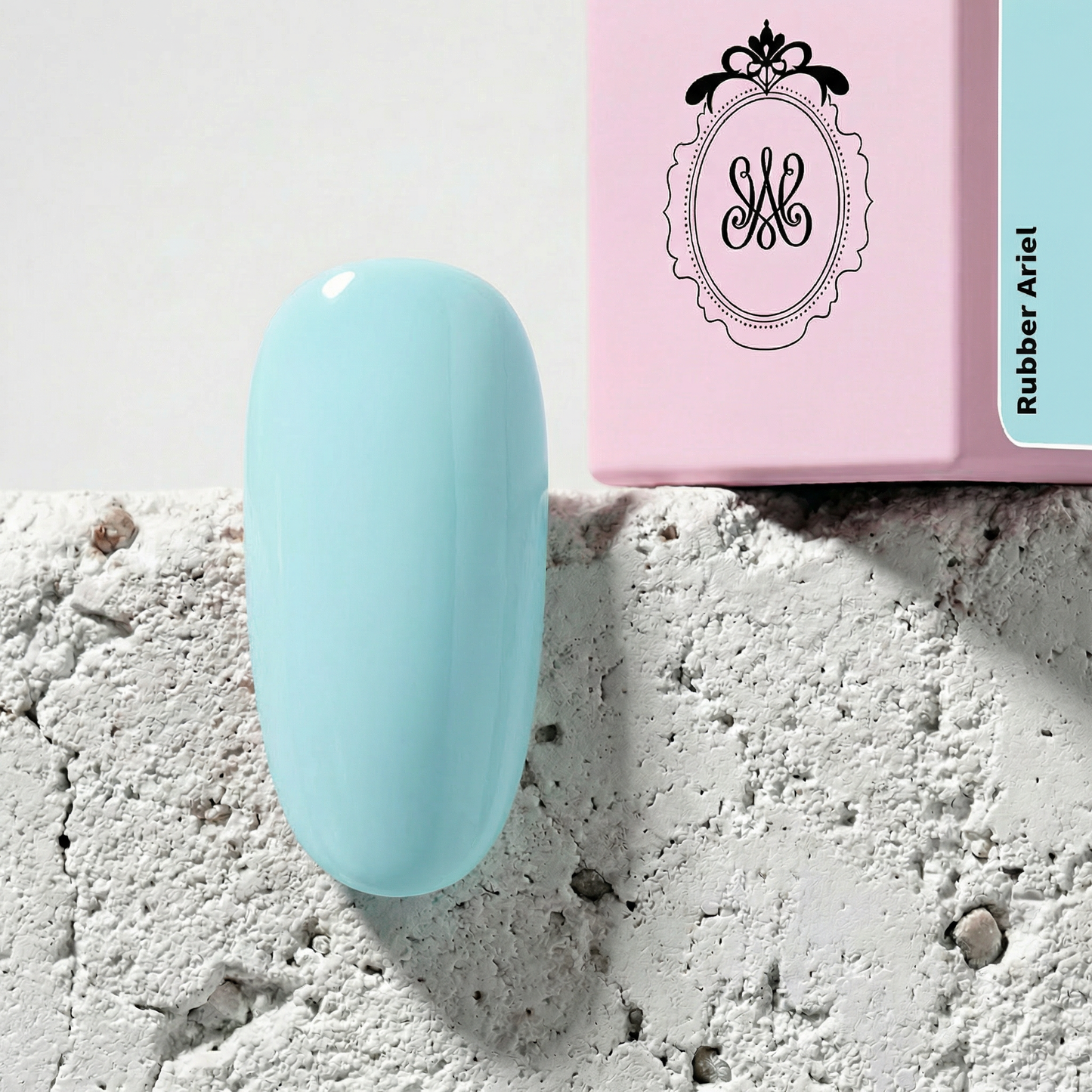 Studio Amelie Rubber Base Gel – Farbton Ariel, kühles Rosé‑Nude