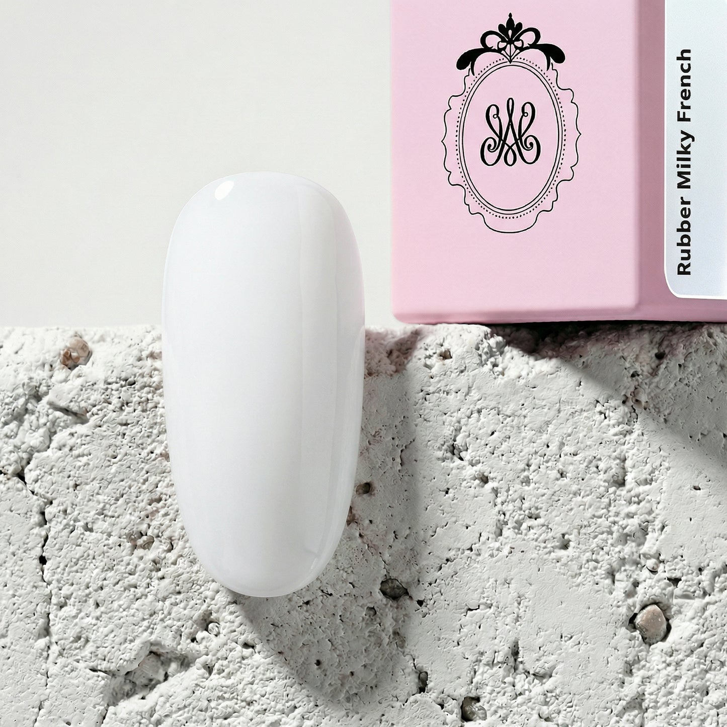 Studio Amelie Rubber Base Gel – Farbton Milky French, milchiges Soft‑Weiß für French‑Designs
