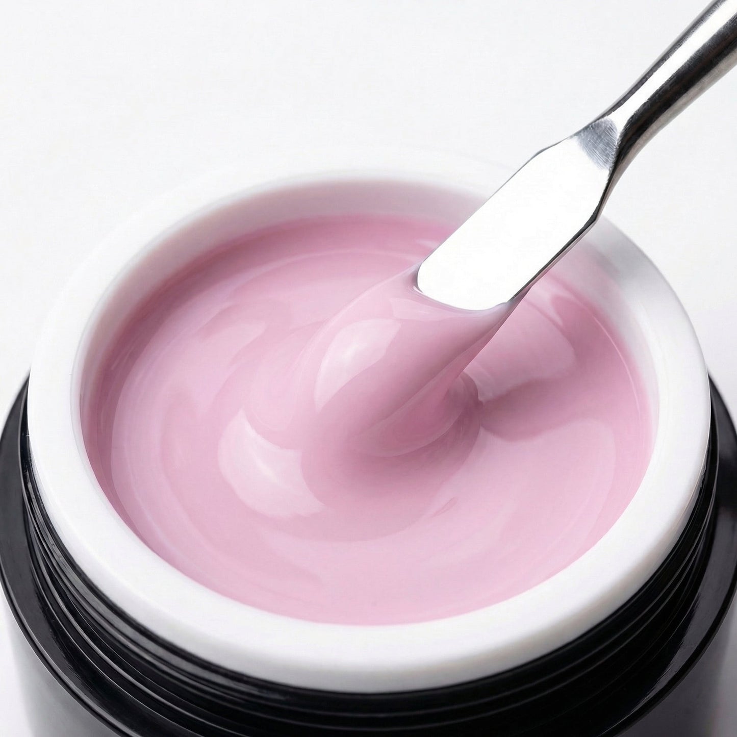 Studio Amelie Serene No-File Cover Gel – sanfter Pastell-Nude-Ton für natürliche Looks.