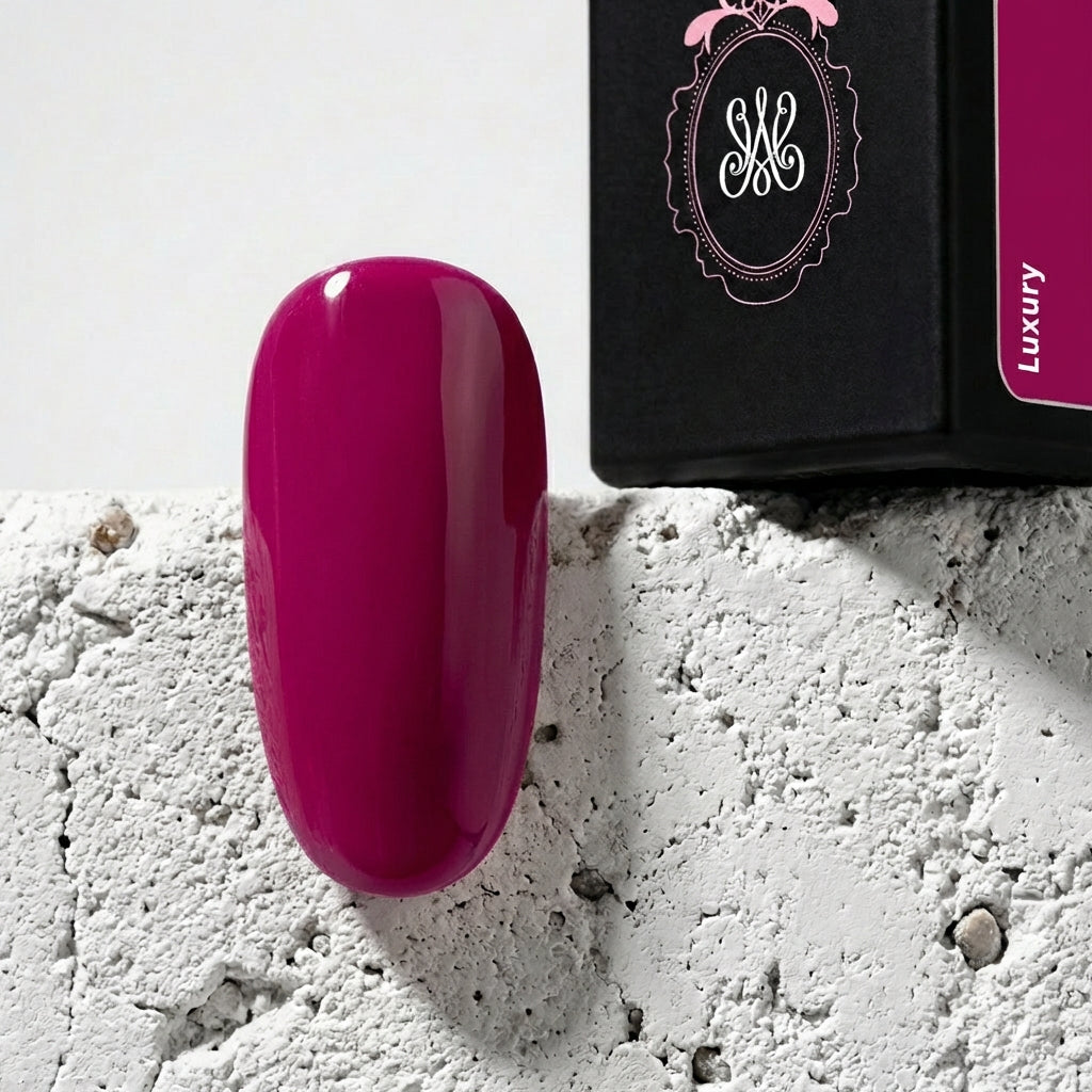 Studio Amelie Soak‑Off Color Gel – Farbton Luxury, tiefes Magenta mit Hochglanzfinish