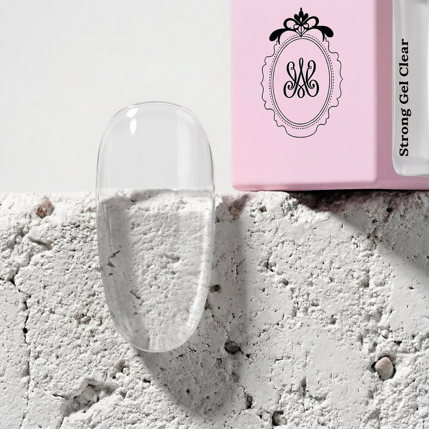 Strong Gel Clear von Studio Amelie in der Pinselflasche – transparentes, HEMA-freies Builder Gel für Naturnagelverstärkung