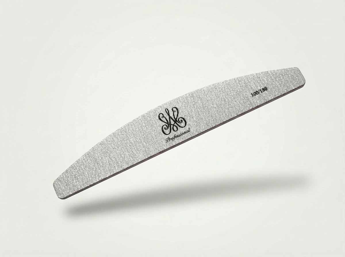 Zebra Halbmond Nagelfeile 100/180 mit Logo und ergonomischer Form für Studioarbeit.